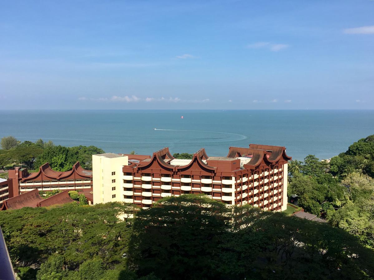 バツーフェリンギビーチThe Ferringhi Sea View At Sri Sayangアパートメント エクステリア 写真